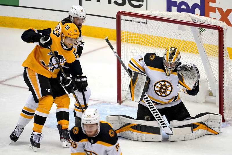 Jarry, Guentzel lead Penguins past Bruins, 1 -0