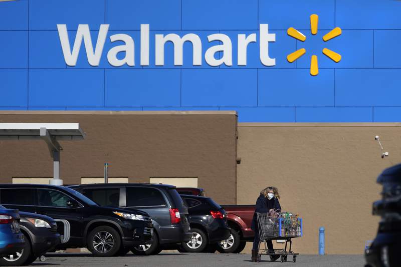 Walmart returns to mandatory mask policy for associates, regardless of vaccine status