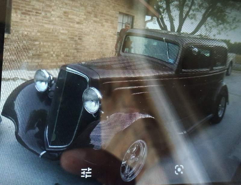 1935 Chevrolet sedan stolen in Floresville