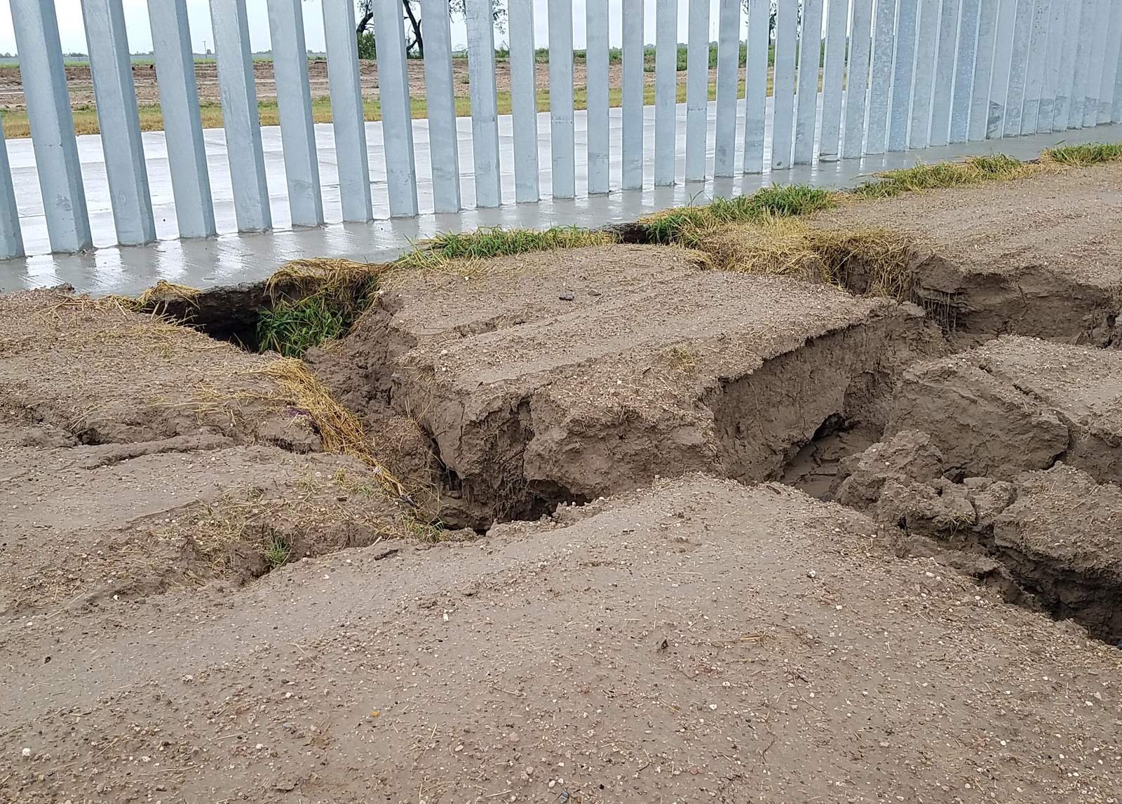 Storm causes erosion at Trump backers private border wall in South Texas