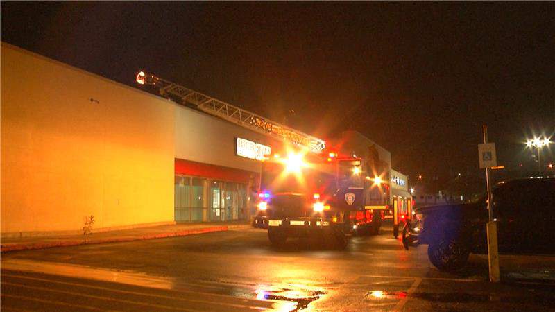 Heavy rain causes roof of Northwest Side retail store to collapse, SAFD says