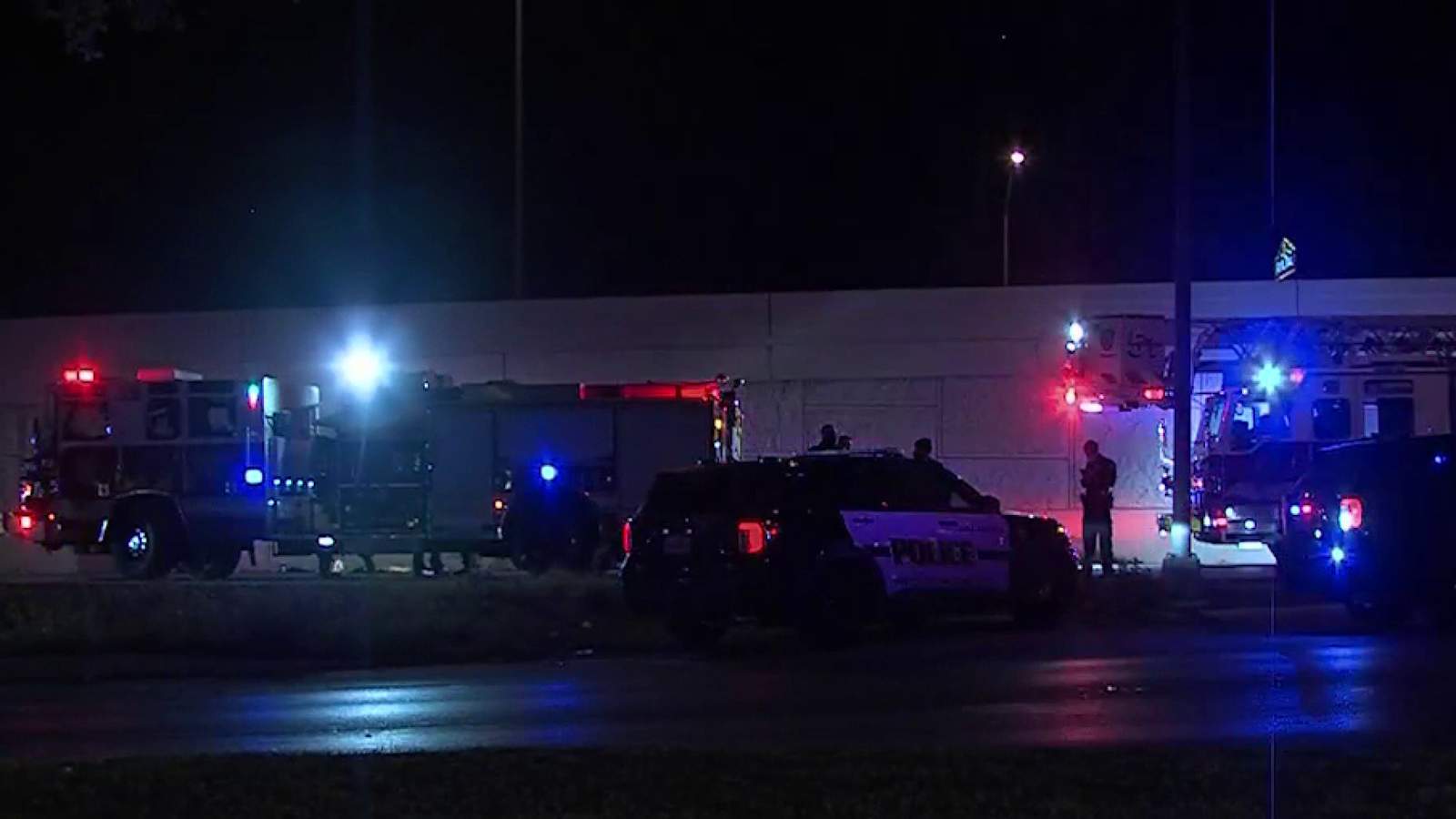 1 dead, 4 hospitalized after overnight shooting near UTSA, police say