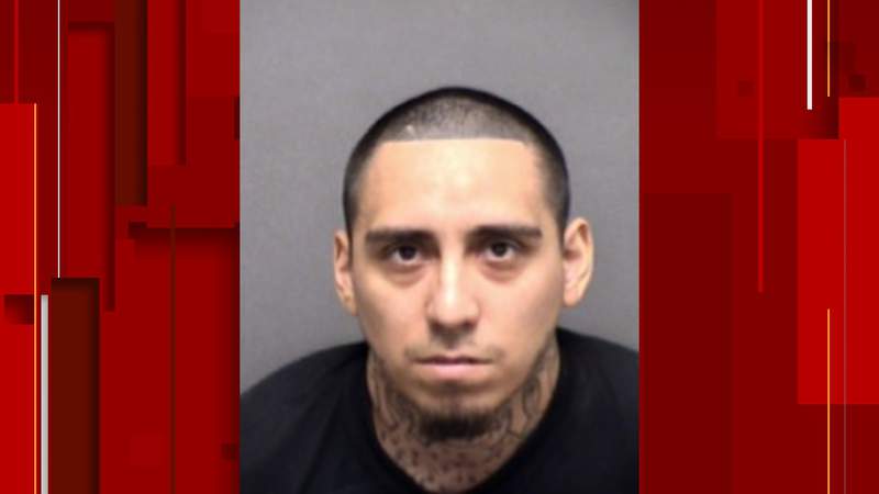 Man sought in San Antonio shooting that left his girlfriend dead surrenders to Dallas police