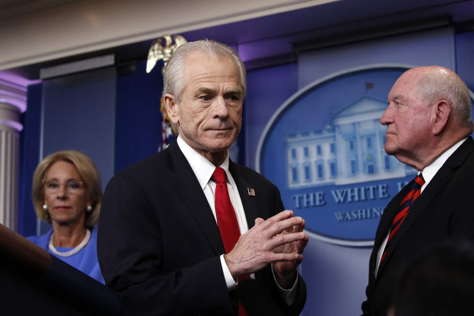 Peter Navarro on his qualifications to disagree with Dr. Anthony Fauci on coronavirus treatments: ‘I’m a social scientist’
