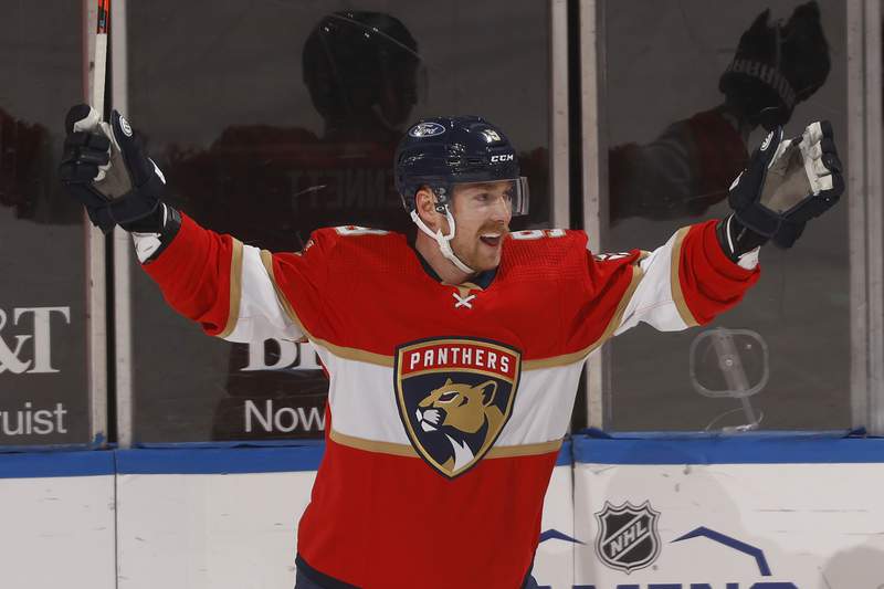 All in: Panthers, Barkov agree on 8-year, $80M extension
