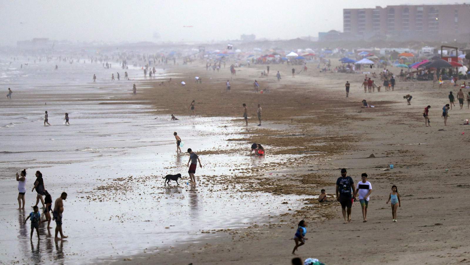 Nueces County order banning vehicles on Corpus Christi, Port A beaches expires, curfew remains