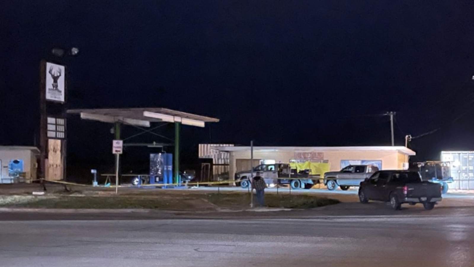 Police, Texas Rangers investigating possible shooting in Poteet