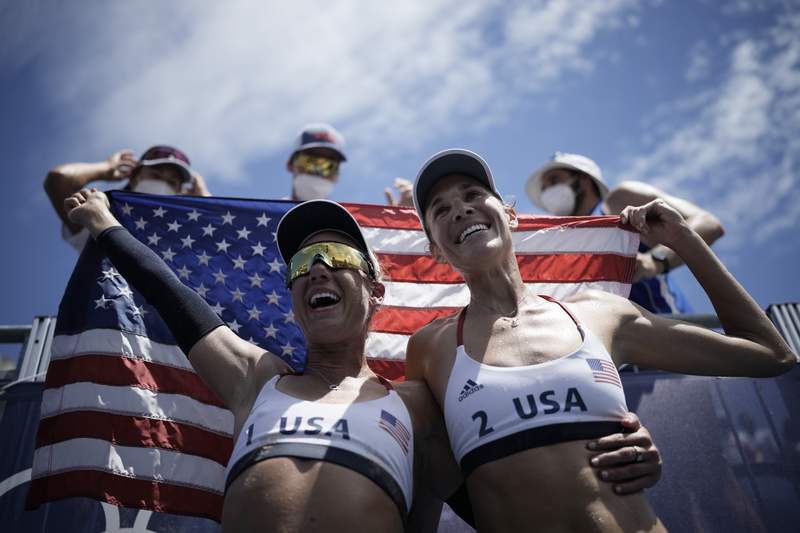 Americans win beach gold medal, and Ross completes the set