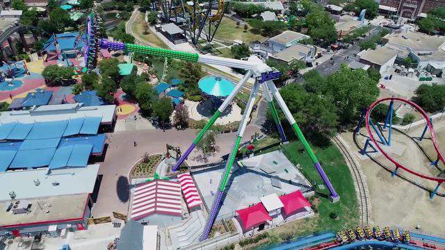 Six Flags Fiesta Texas hiring for hundreds of positions