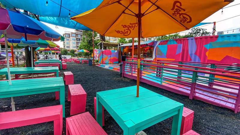 Colorful bar, food truck park El Camino officially opens along Museum Reach