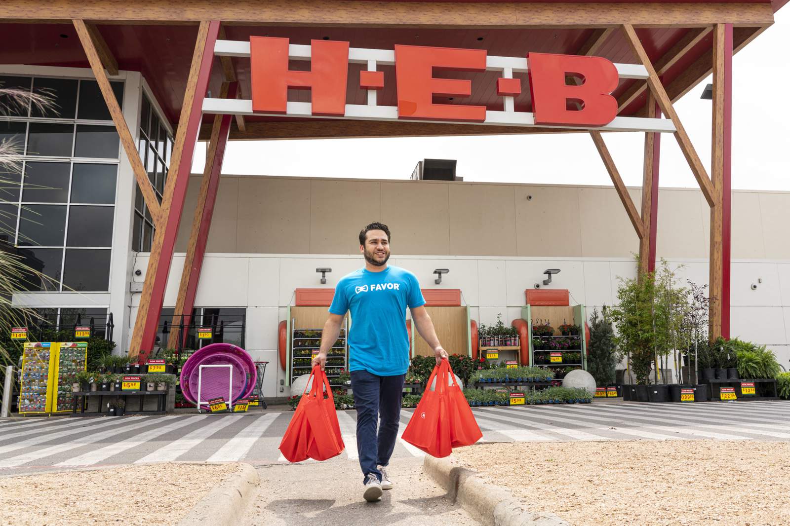 H-E-B temporarily offers free curbside, delivery service at select stores