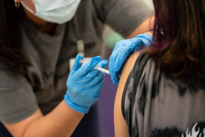 Full FDA approval of Pfizer vaccine opens door for vaccine mandates in Texas