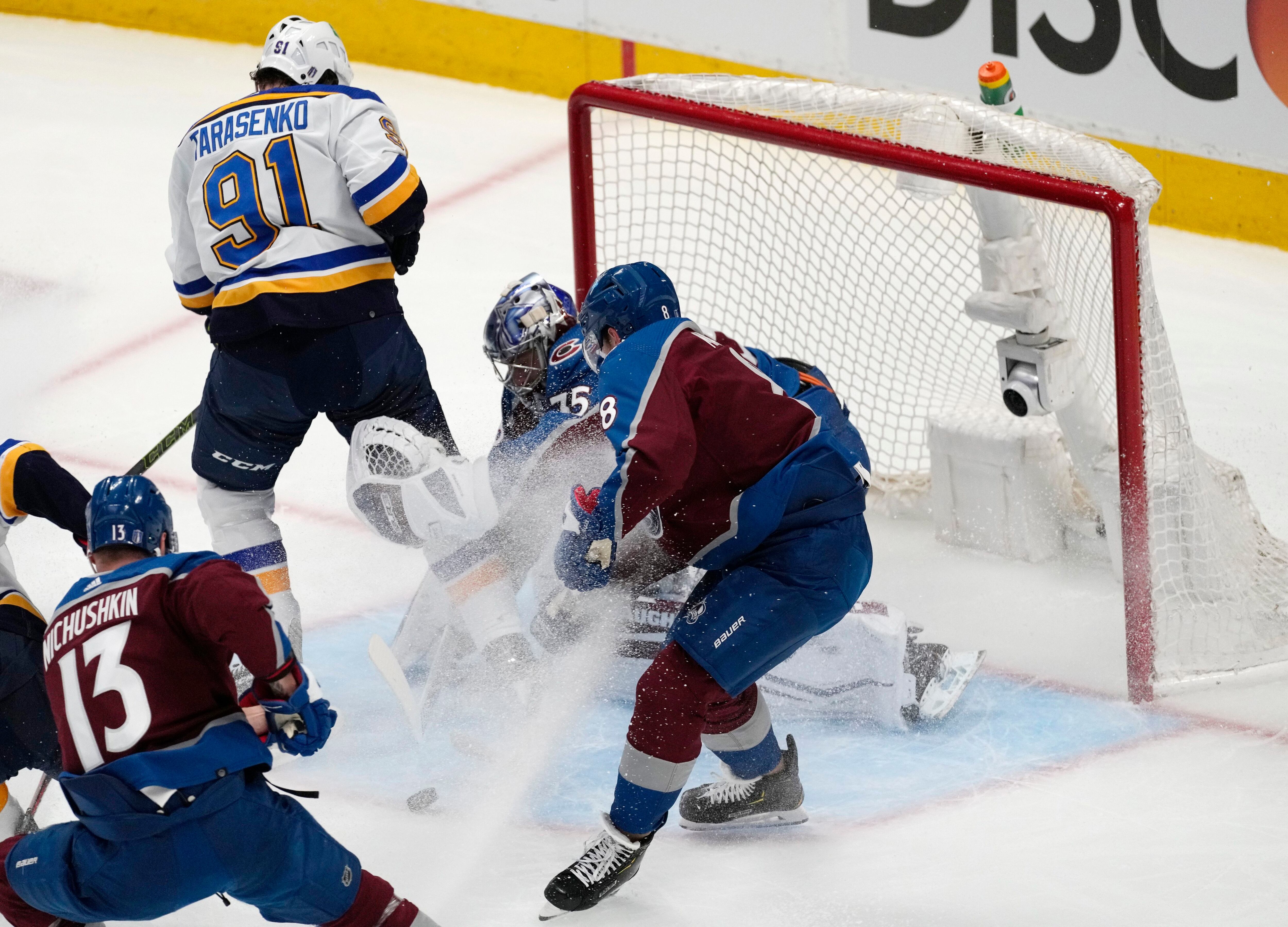 Nathan MacKinnon capped off hat trick for Avs with sensational goal
