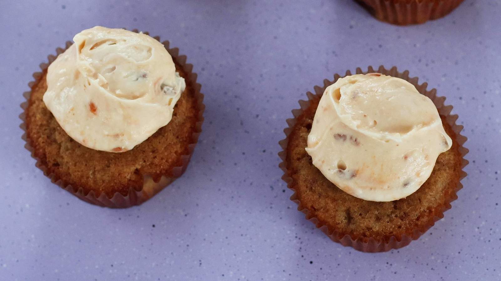 Recipe: Carrot cake with Butterfinger cream cheese frosting