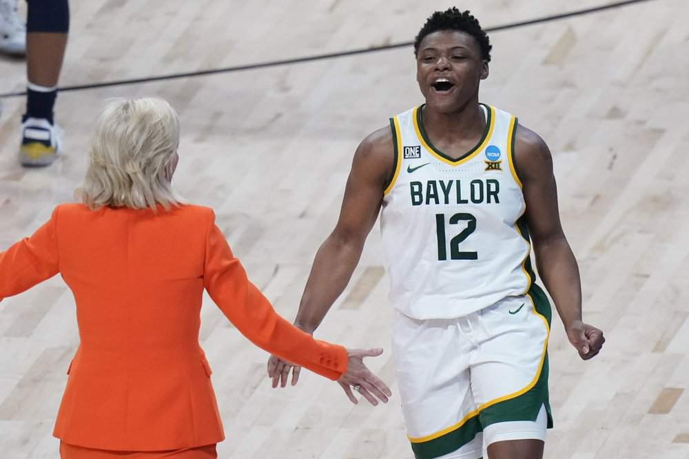 Smith’s perfect day lifts Baylor past Michigan in OT 78-75