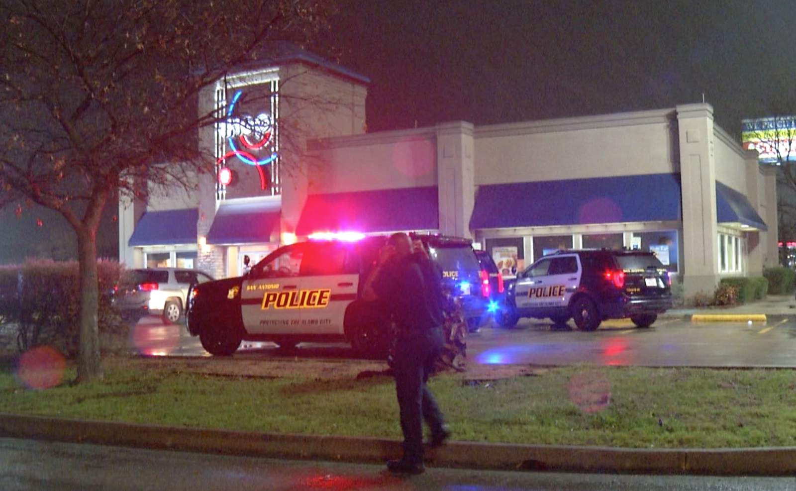 SAPD: Man dead, 3 suspects at large following overnight shooting at IHOP restaurant