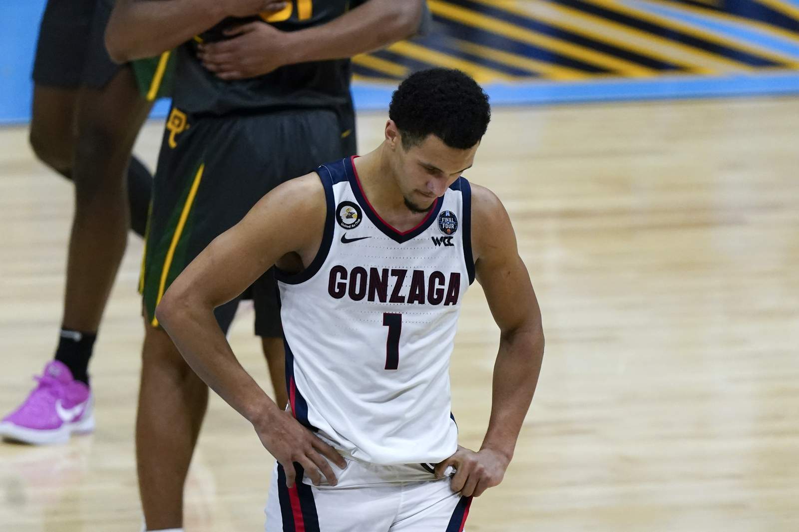 Gonzaga joins long list of unbeaten teams to fall in tourney