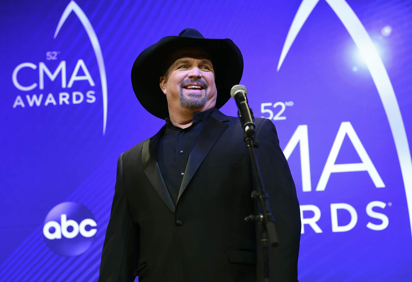 Garth Brooks joins lineup of entertainers at Biden inaugural