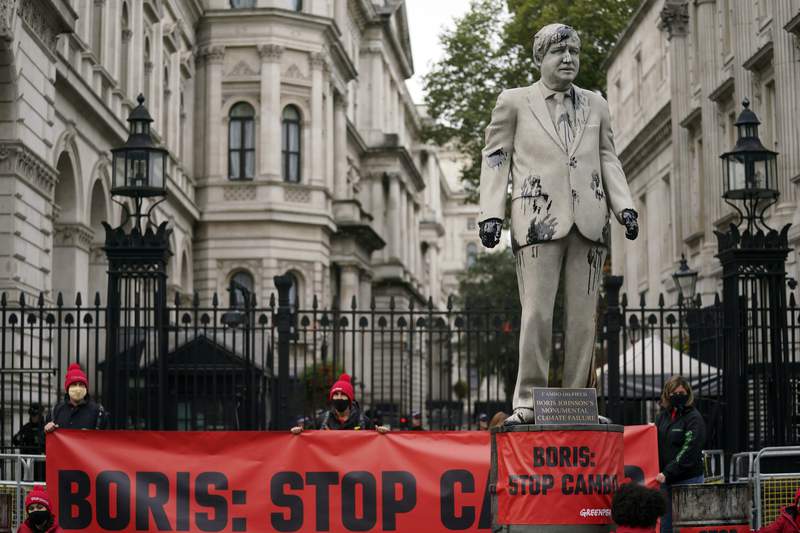 Activists decry new oilfield plan in anti-UK govt protest