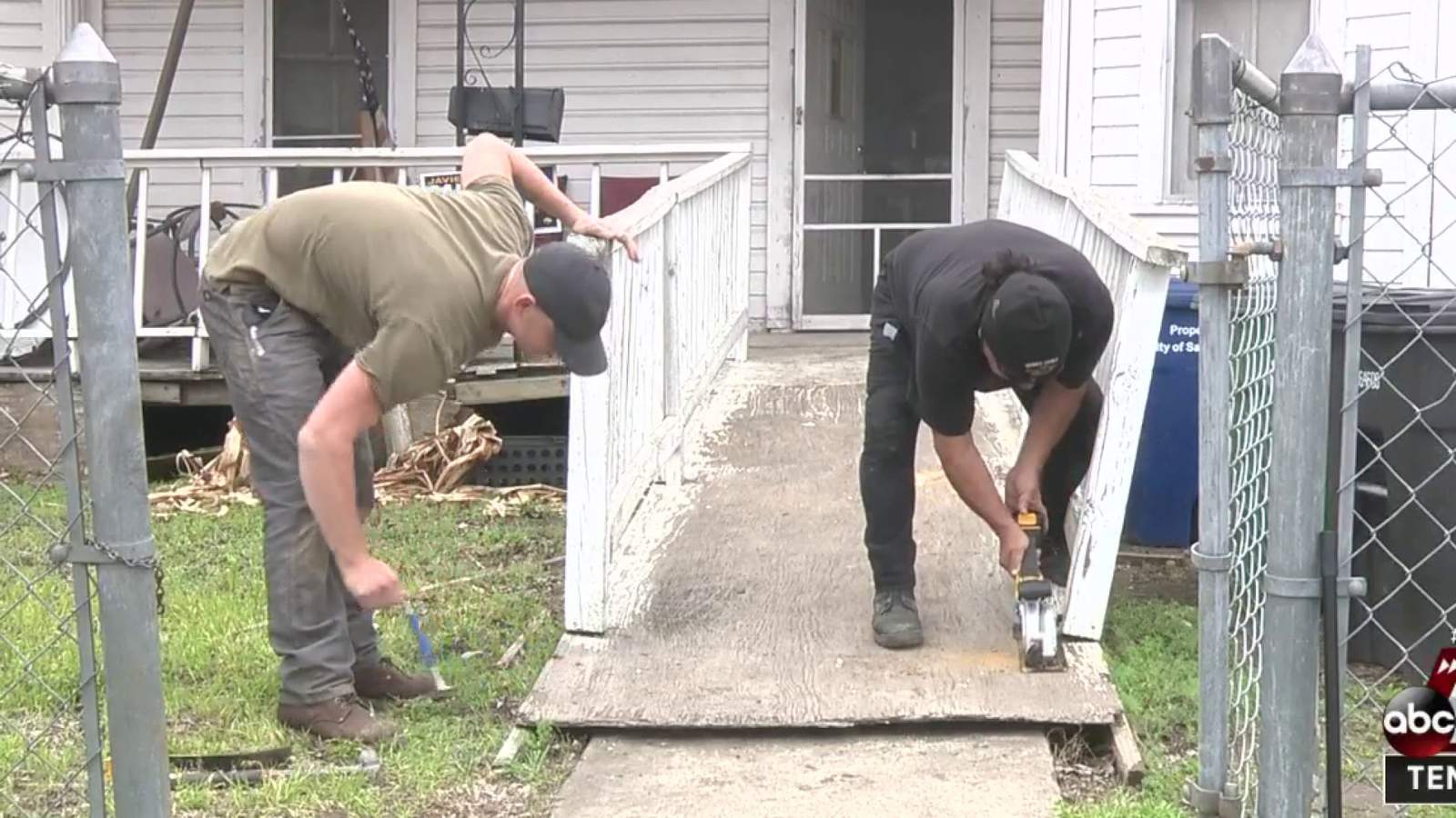 California-based plumbers bring aid to San Antonio