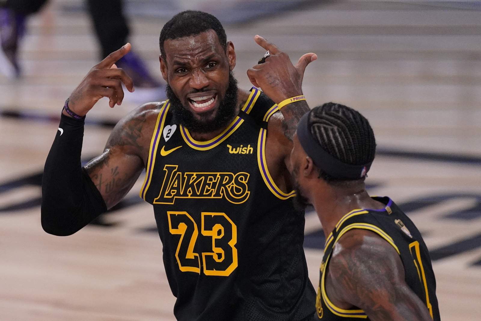 King James scores 40, but his Lakers coronation has to wait