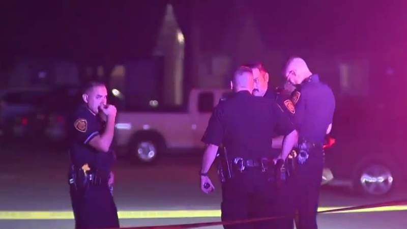 Woman shot twice in car on Northeast Side, San Antonio police say