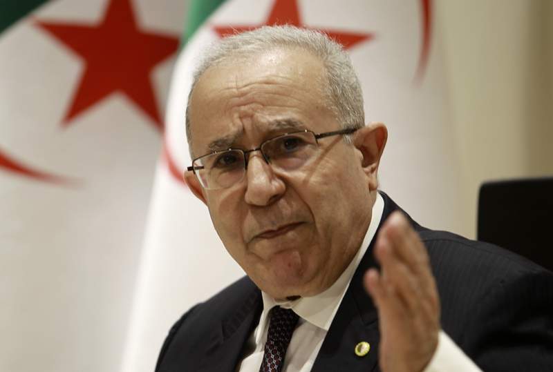 Algeria breaks off diplomatic ties with neighboring Morocco