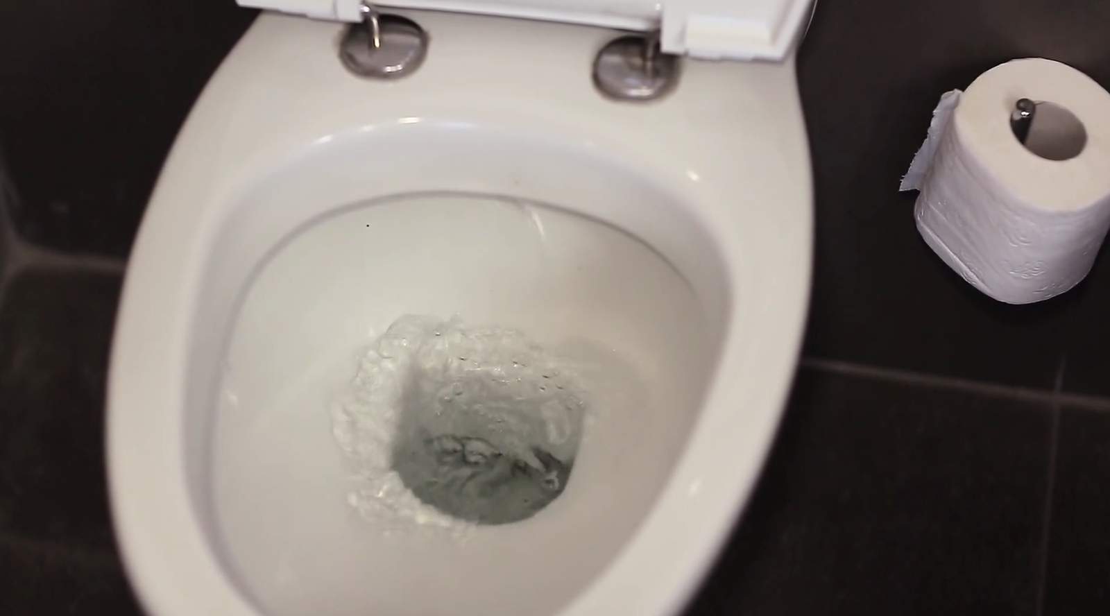 Cottonelle flushable wipes recalled due to possible bacteria contamination