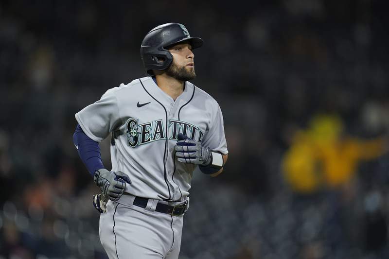 Count 'em! MLB hits 20,000 players when Godoy debuts for M's