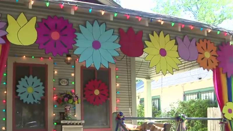 WATCH: KSAT’s David Sears shows off decorated home as part of the Fiesta Porch Parade
