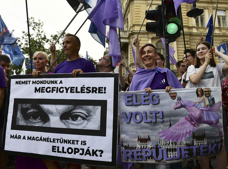 Hungarians protest over alleged government spying
