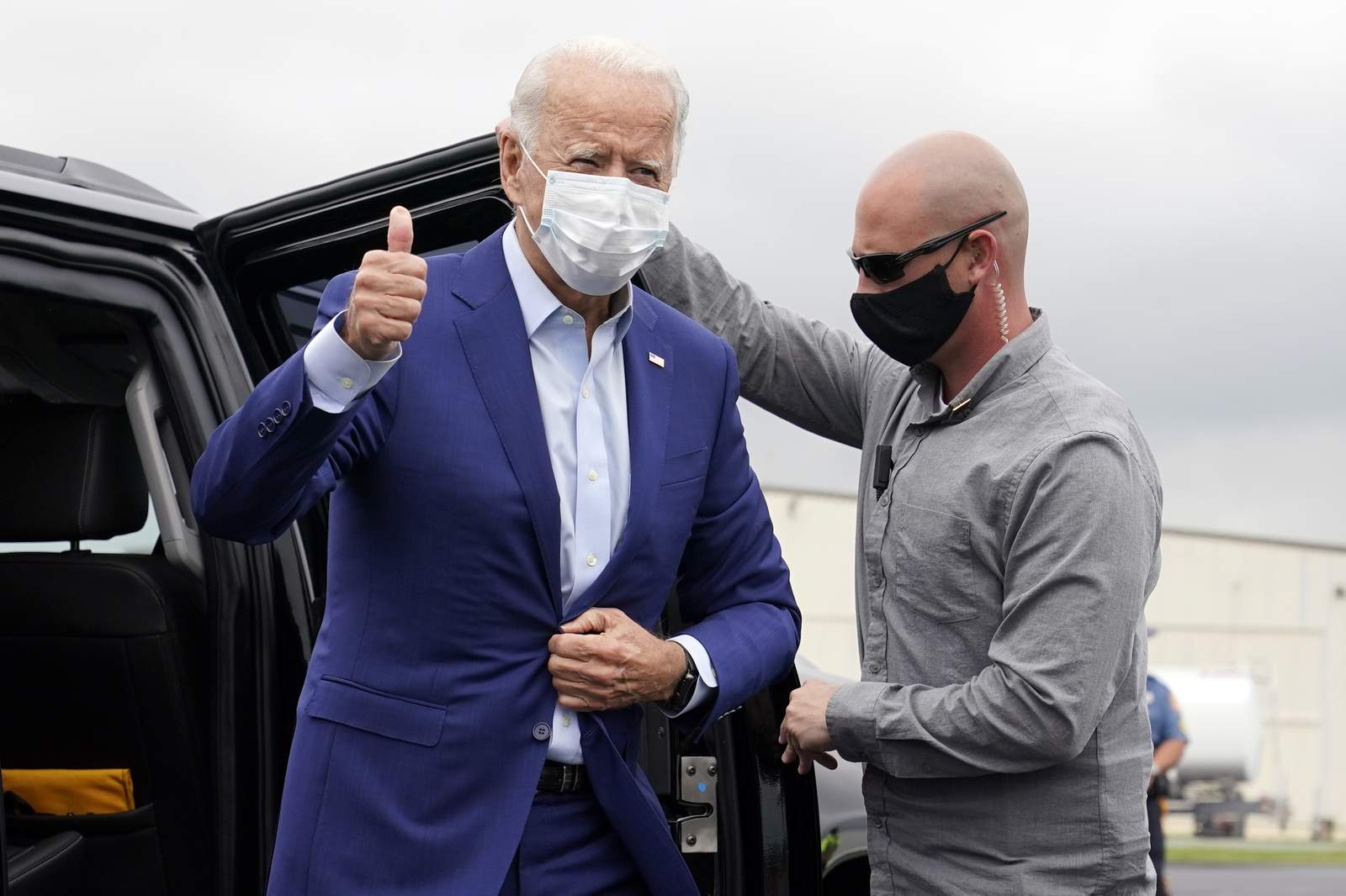 Biden aims to rebuild 'blue wall' in Michigan visit