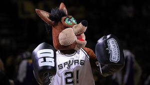 OUTRAGEOUS!!! Spurs Coyote named one of the worst mascots in NBA by latest  online survey