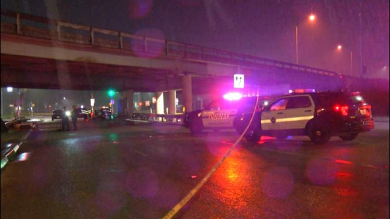 Driver killed in vehicle crash on Loop 410, police say
