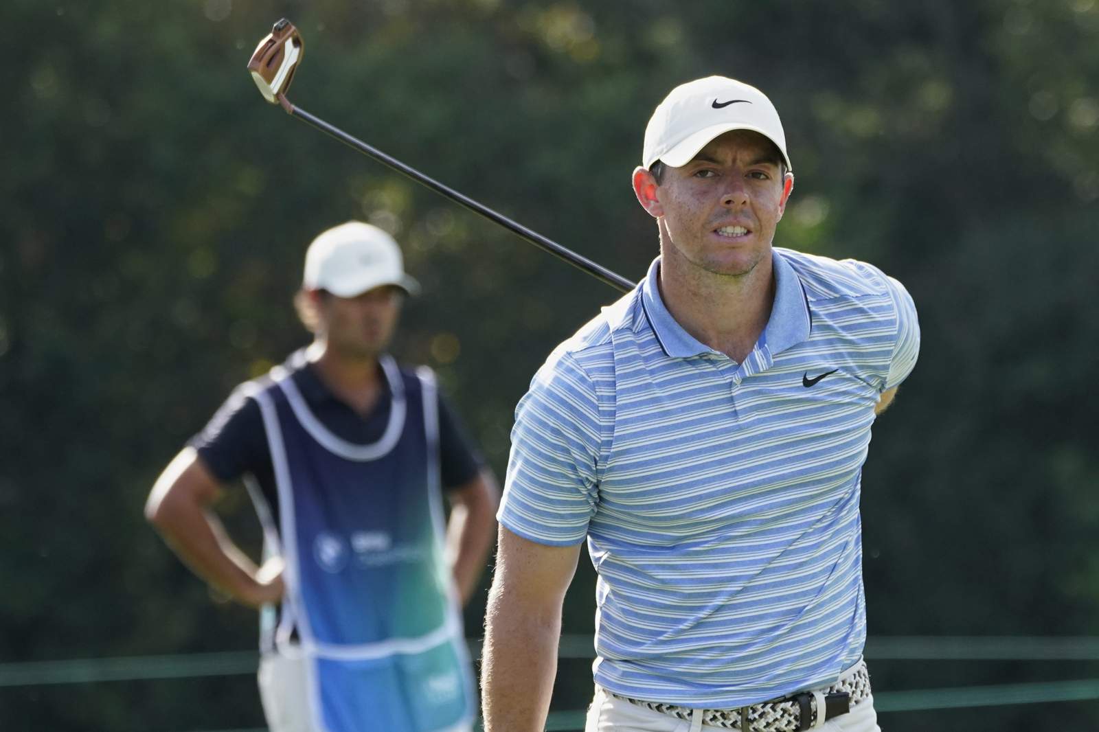 McIlroy, Cantlay the sole survivors to par at Olympia Fields