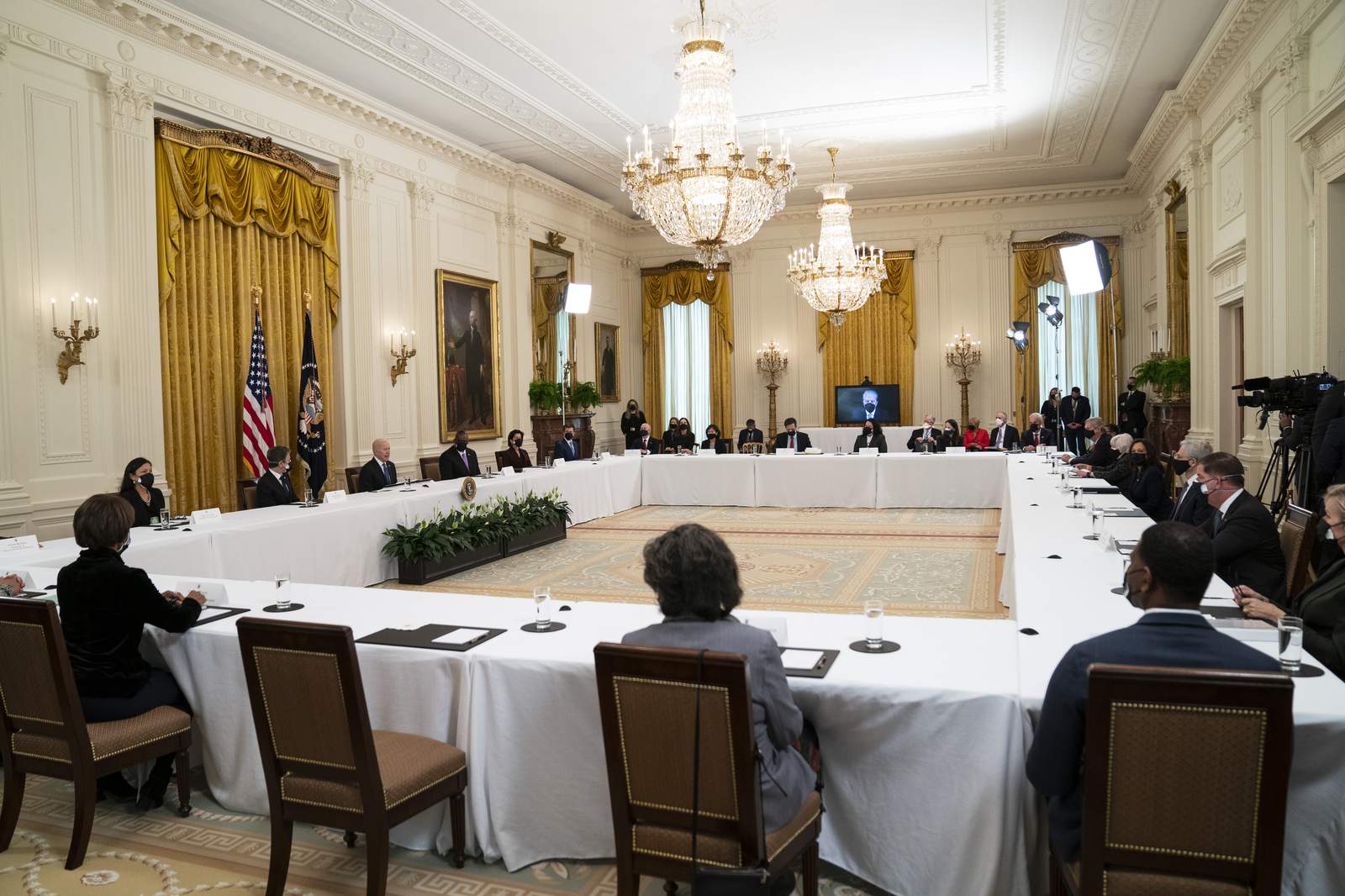 At 1st Cabinet meeting, Biden says team 'looks like America'