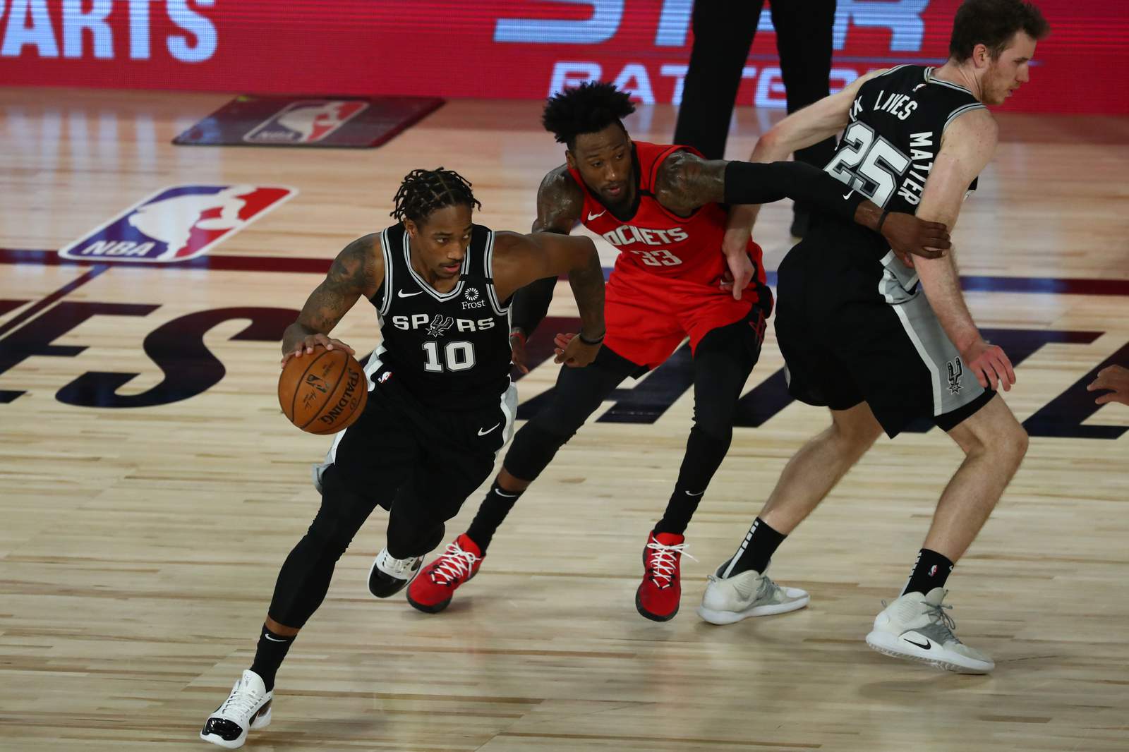 Spurs beat Rockets to keep playoff hopes alive, need help from other teams