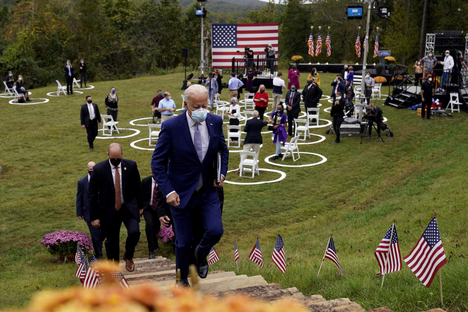 Biden vows to unify and save country; Trump hits Midwest