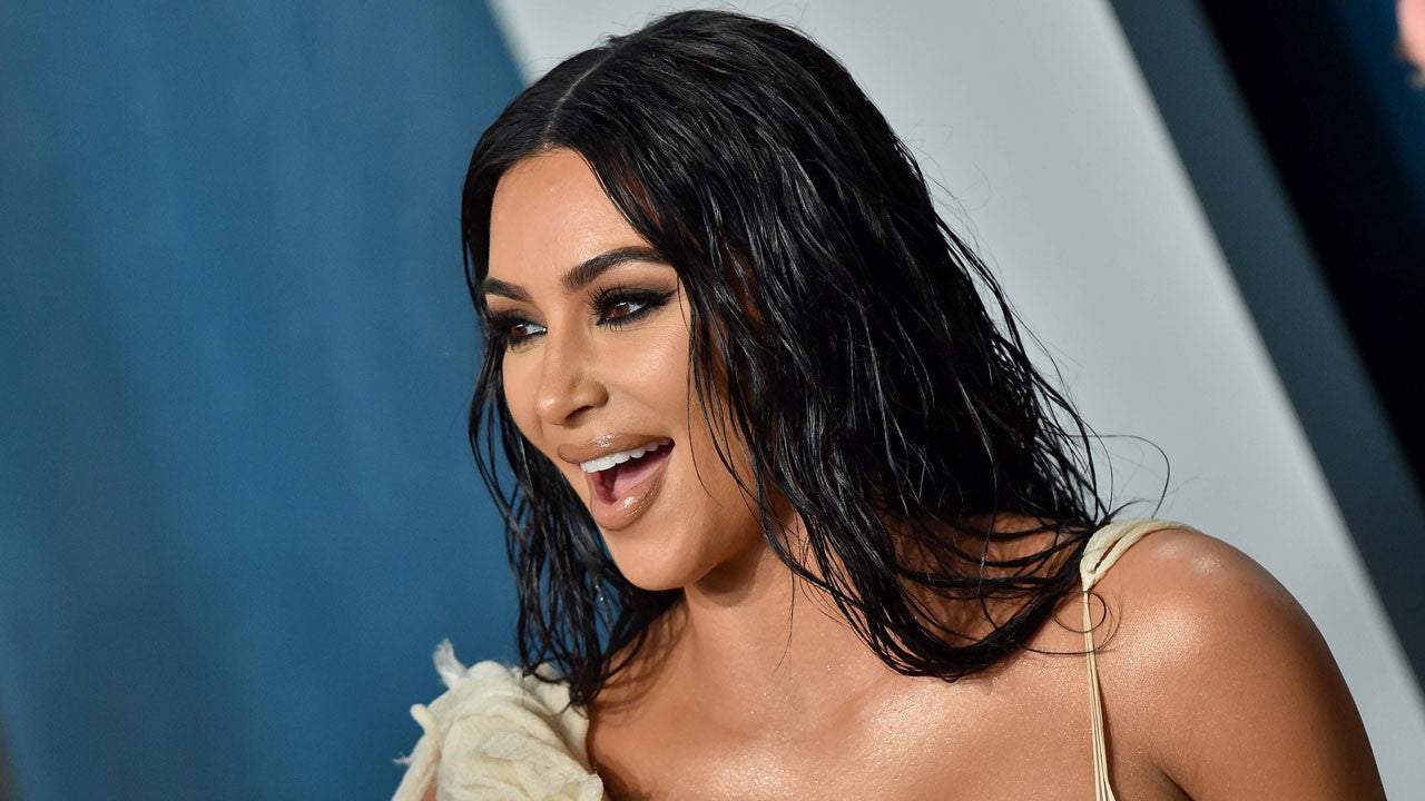 Kim Kardashian Rocks New Red Hair -- See the Look