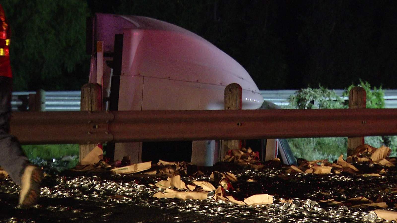 Soda can tops scattered all over highway following 18-wheeler crash in SW Bexar County