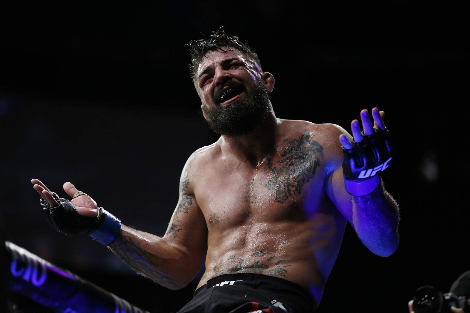 UFCs Mike Perry accused of hitting man, using racial slurs at Lubbock restaurant