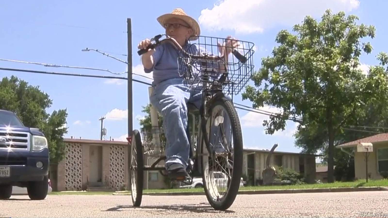 Social media users help 91-year-old veterans family find his missing bicycle