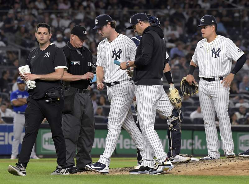 Yankees ace Cole exits with tightness in his left hamstring