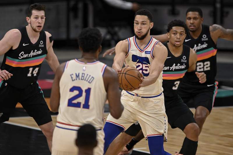 Embiid, Sixers escape short-handed Spurs in OT, 113-111