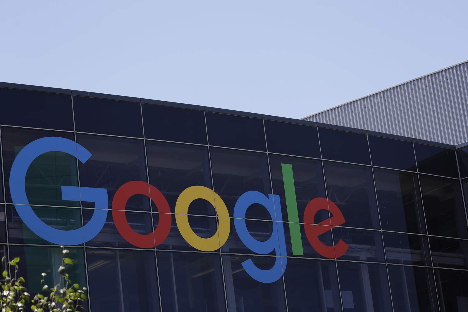 Italian regulator investigates Google over digital ads