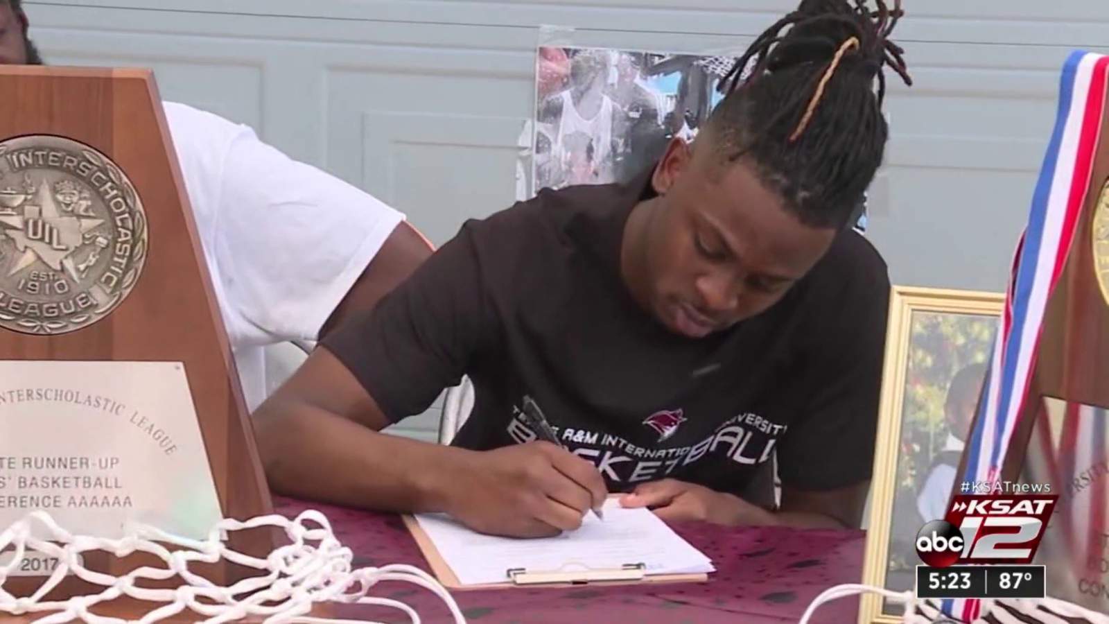 Wagner’s Journee Phillips signs with Texas A&M International