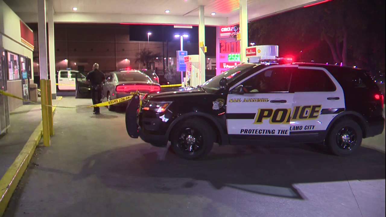 Man drives to gas station to seek help after being shot in Ingram Park Mall parking lot