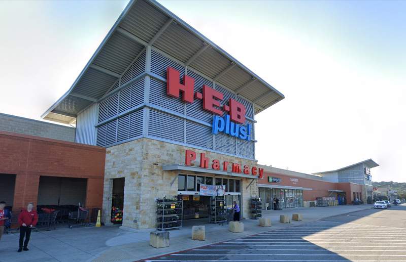 San Antonio to give $100 H-E-B gift cards for those getting COVID-19 shot starting Friday