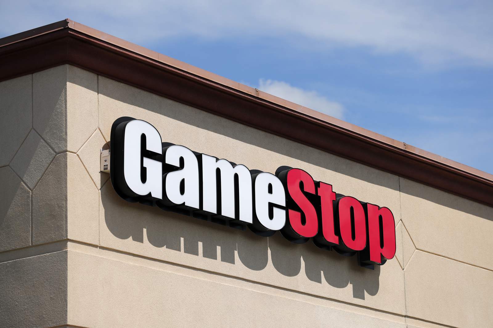 Ten-year-old San Antonio boy earns money on GameStop shares
