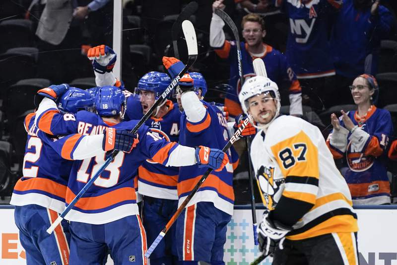 Nelson helps Islanders beat Penguins 5-3 to reach 2nd round